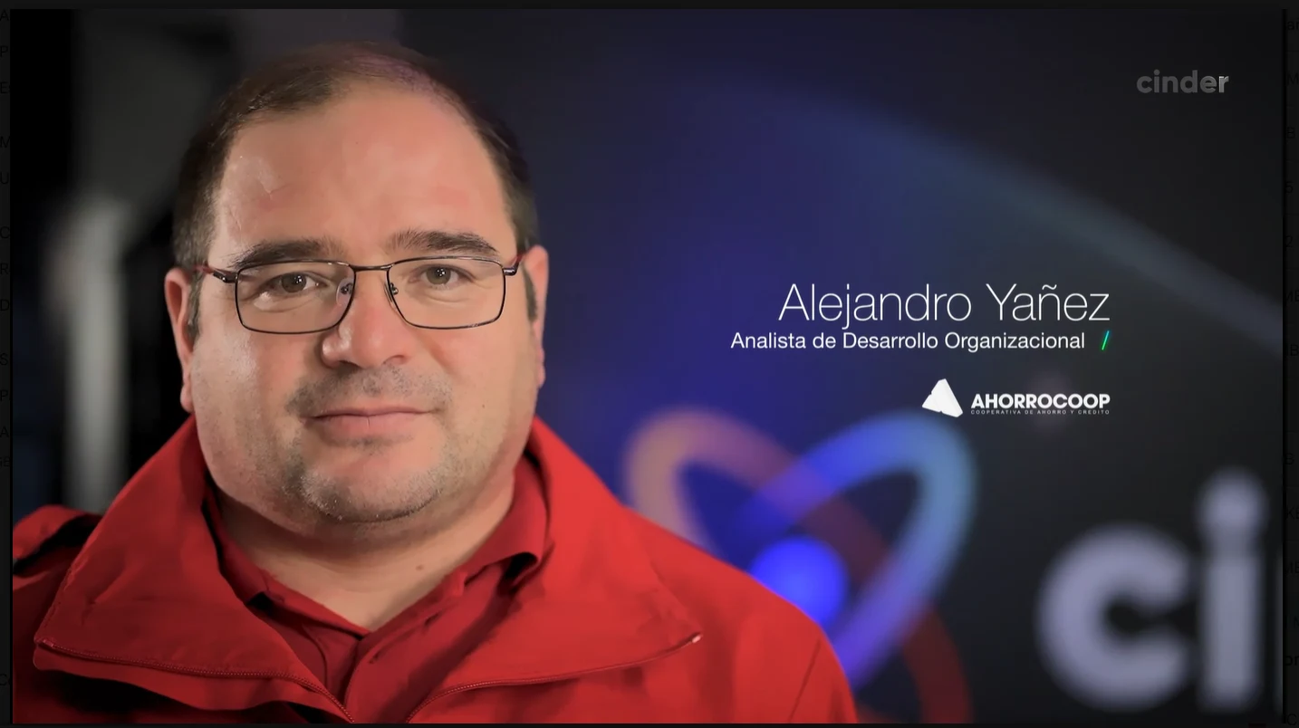 Alejandro Yañez, Analista de Desarrollo Organizacional en Ahorrocoop